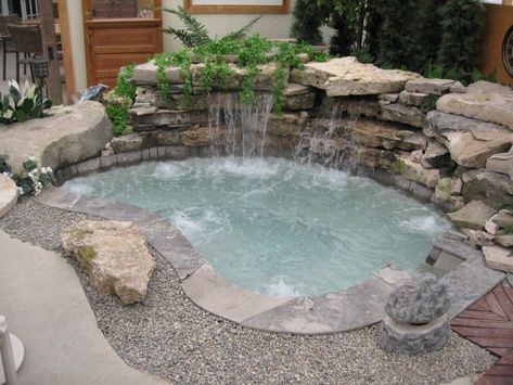 Inground Hot Tub, Pool With Waterfall, Inground Spa, Small Pools Backyard, Selamat Hari Valentine, Backyard Spa, Hot Tub Landscaping, Kolam Koi, Diy Hot Tub