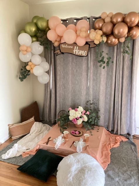 Romantic Welcome Home Surprise For Him, Welcome Home Bedroom Surprise, Welcome Back Home Surprise Ideas Husband, Welcome Home Decorations For Boyfriend, Surprise Welcome Home Decorations, Welcome Back Home Surprise Ideas, Welcome Home Surprise, Welcome Home Quotes, Welcome Back Home