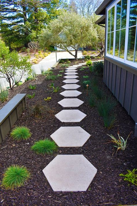 Hexagonal Pavers, Garden Pavers, Backyard Walkway, Pavers Backyard, Patio Pavers Design, Paver Walkway, Path Ideas, Beautiful Yards, Precast Concrete