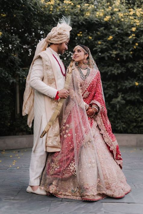 Wedding Matching Outfits, Best Indian Wedding Dresses, Indian Wedding Bride, Bridal Lehenga Designs, Latest Bridal Lehenga, Bridal Dupatta, Couple Wedding Dress, Wedding Lehenga Designs, Indian Bride Outfits