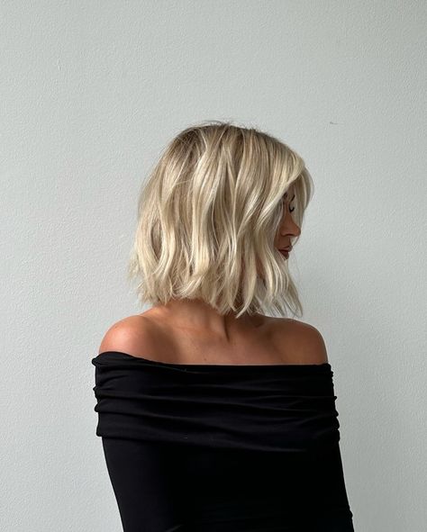 SAVE FOR YOUR NEXT HAIRCUT Trends for fall⤵️ Bobs. Long, bouncy layers. Fringe. Fullness at the bottom. Thick face framing 90’s blowout - bye bye beach waves ****all hair DRYCUT by me #haircut #layeredhaircut #layers #blowout #hairinspo #haircutinspo #alpharetta #alpharettahair #alpharettahairstylists Thick Face Framing, Long Bob Blowout, Long Bouncy Layers, Bob Waves, Bob Blowout, Layers Blowout, Layers Fringe, Bouncy Layers, Long Bob Blonde