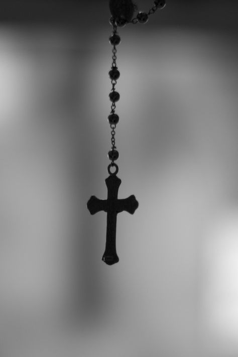 He is my rock and my strength. Dark Cross Aesthetic, Damon Torrance, Goth Cross, Catholic Wallpaper, Catholic Pictures, Cross Wallpaper, Image Swag, Jesus Wallpaper, Holy Rosary