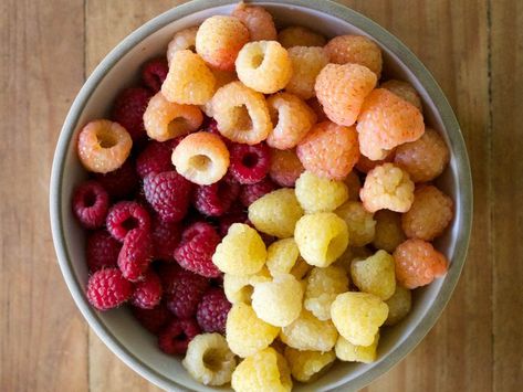 Growing Raspberries, Types Of Berries, Cape Gooseberry, Raspberry Plants, White Raspberry, Wild Blueberries, Serious Eats, Sweet Tarts, Eating Raw