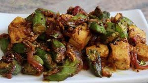 Chili Chicken Bhindi Recipe Okra Masala, Healthy Chicken Chili, Bhindi Masala Recipe, Bhindi Recipe, Pakistani Recipes, Chili Chicken, Chilli Chicken, Chicken Masala, Chicken Chili Recipe