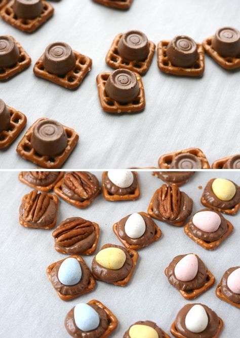 17 of the Best Cadbury Mini Eggs Recipes for Easter Pretzels And Rolos, Rolo Treats, Cadbury Mini Egg Recipes, Pretzel Rolo, Mini Egg Recipes, Chocolate Cadbury, Cadbury Mini Eggs, Easter Cake Recipes, Pretzel Treats