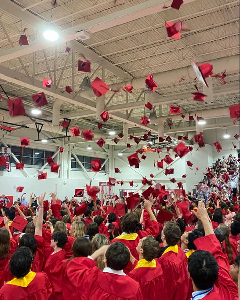 Graduation Throwing Caps, Harvard Graduation Aesthetic, Red Graduation Aesthetic, Graduation Red Cap And Gown, Graduating High School Aesthetic, Grad Motivation, Red School Aesthetic, Graduating Aesthetics, High School Graduation Wishes