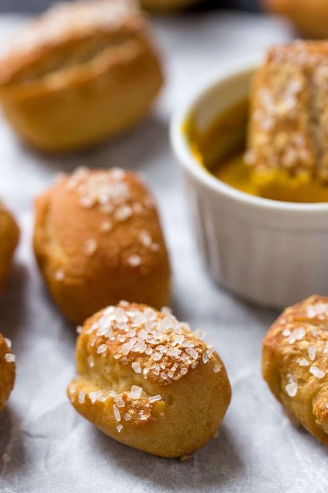 Gluten Free Soft Pretzels, Soft Pretzel Bites, Sweet Pizza, Gluten Free Pretzels, Soft Pretzel, Pretzels Recipe, Dutch Oven Recipes, Gluten Free Pancakes, King Arthur Flour