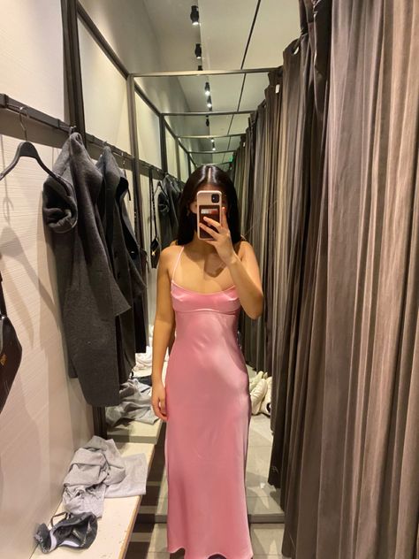 Pink Zara Dress, Zara Slip Dress, Classy Prom Dresses, Prom Dress Inspiration, Pretty Prom Dresses, Zara Dress, Elegant Dresses Long, Event Dresses, Fancy Dresses