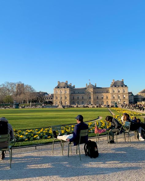 Paris Rooftops, Parisian Summer, Luxembourg City, Luxembourg Gardens, Paris Vacation, Paris Aesthetic, Living In Paris, Oui Oui, City Aesthetic