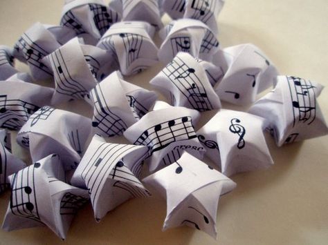 20 Music Notes Large Origami Lucky Stars - Black & White Wishing Stars - Favors, Confetti, Table Dec Confetti Table Decor, Origami Lucky Stars, Large Origami, Starry Wedding, Origami Lucky Star, Stars Wedding, Confetti Table, Photo Backdrops, Origami Stars