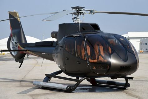 Helicopter Private, Glass Cockpit, Luxury Helicopter, Airbus Helicopters, Private Aircraft, Luxury Private Jets, Flying Vehicles, Private Pilot, Private Plane