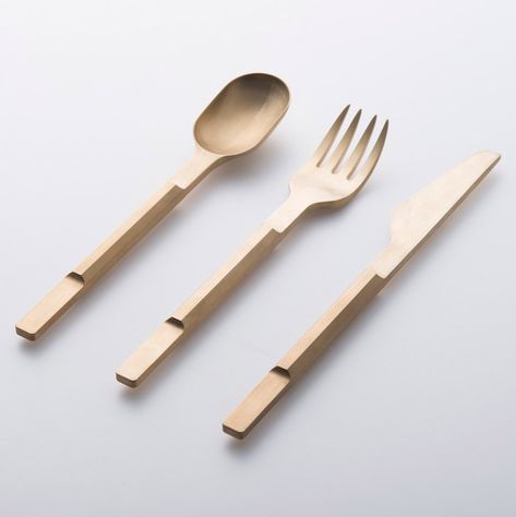 Crockery Designs, Gold Kitchen Utensils, Valerie Objects, Flatware Design, Rose Gold Kitchen, Cutlery Design, Vase Deco, Food Storage Boxes, Gold Kitchen