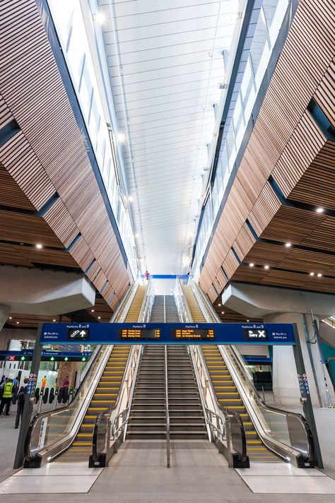 London Metro, London Overground, Train Station Architecture, Corporate Identity Design, The Shard, British Rail, County House, London Transport, New London