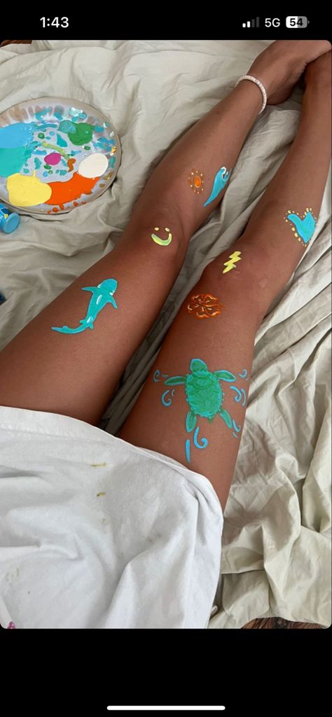 Summer Legs, Leg Art, Leg Painting, Summer To Do List, Summer Painting, Summer Fun List, Summer Plans, Summer Friends, Summer Diy