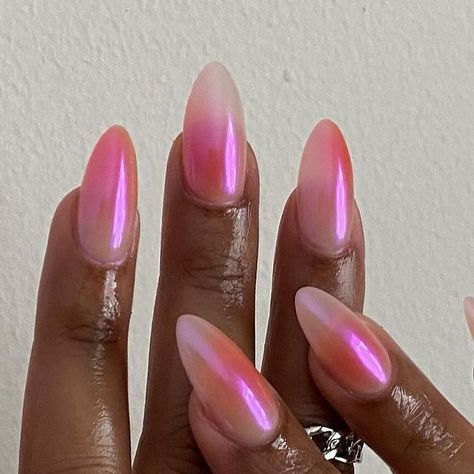 @nailzzbysteph on Instagram: "summer aura + chrome 🌅  @apresnailofficial natural medium almond" Short Summer Chrome Nails, Medium Oval Nails Designs, Glazed Aura Nails, Pink Aura Nails With Chrome, Peach Aura Nails, Aura Nails Summer 2024, Cool Nail Inspo Almond, Pastel Aura Nails, Sunset Chrome Nails