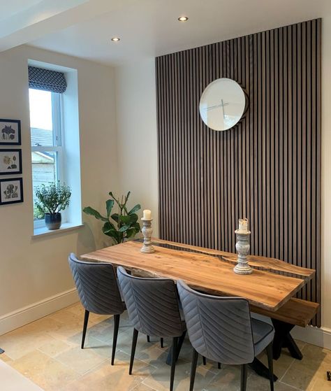 Dining Room Feature Wall, Organic Modern Dining Room, Accent Wall In Kitchen, Interior Design Articles, Dining Room Accent Wall, Sitting Room Decor, Corner Seating, Living Room Dining Room Combo, Conservatory Dining Room