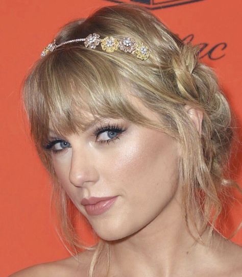 Taylor Swift Face, Time 100 Gala, Taylor Swift Red Carpet, Swift Aesthetic, Lover Era, Face Time, Estilo Taylor Swift, Taylor Swift Hair, Time 100