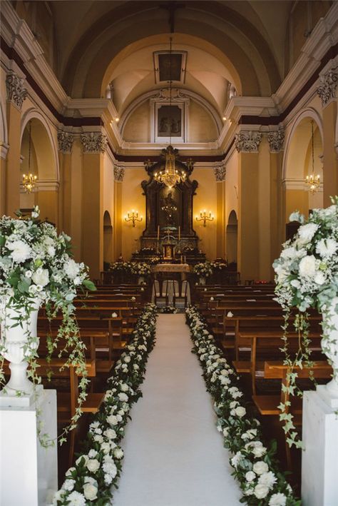 Church Wedding Decorations Aisle, Simple Church Wedding, Floral Aisle, Wedding Church Aisle, Church Aisle, Wedding Church Decor, Church Pews, Church Wedding Flowers, Tiffany Green