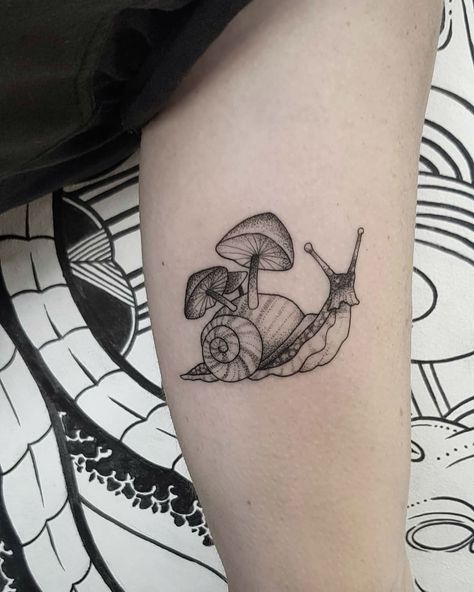 24 Quirky Mushroom Tattoo Designs and Popular Meanings Patchwork, Weird Unique Tattoos, Snail On Mushroom Tattoo, Goblin Core Tattoo, Mushroom Sleeve Tattoo, Quirky Tattoos Small, Tattoo Quirky, Quirky Tattoos, Cottagecore Tattoo