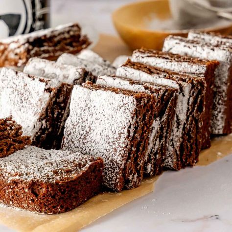 Gingerbread Brownies, Christmas Brownies, Fudgy Brownie, Ginger And Cinnamon, Fall Cooking, Cookie Time, Christmas Dishes, Chocolate Cinnamon, Ground Ginger