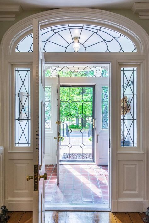 1920 Georgian Colonial - Entry & Vestibule w/ beveled glass windows, sidelights, transom Georgian Colonial House Interior Design, Georgian Colonial House, Entry Vestibule, Georgian Colonial, Luxury Staircase, Colonial Mansion, Georgian Mansion, Georgian Interiors, Colonial Interior