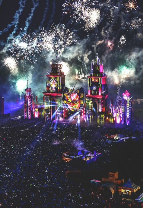 Take me to Tomorrowland Tomorrowland Festival, Defqon 1, Tomorrow Land, Electronic Music Festival, Festival Photography, Edm Rave, Electro Music, Ultra Music Festival, Edm Music