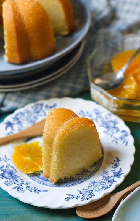 Semolina Cake Sugee Cake, Orange Butter Cake, Semolina Cake Recipe, Butter Cakes, Tin Recipes, Semolina Cake, Baking Journal, Aesthetic Foods, Orange Syrup