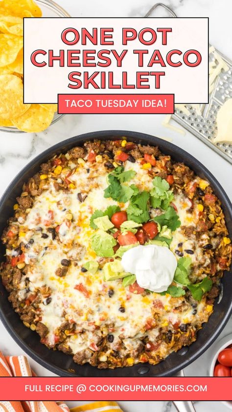 This One-Pot Cheesy Taco Skillet is a quick and delicious dinner that’s perfect for busy weeknights! Loaded with seasoned ground beef, melty cheese, and your favorite taco toppings, it’s a flavorful meal made in just one pan for easy cleanup. Ready in under 30 minutes, it’s a family favorite that everyone will enjoy. Serve with tortilla chips or over rice for a complete meal! Cheesy Taco Skillet, Delicious Chili Recipe, Taco Skillet, One Pot Dinners, Skillet Dinners, Homemade Taco Seasoning, Tacos Beef, Skillet Meals, Quick Dinner Recipes