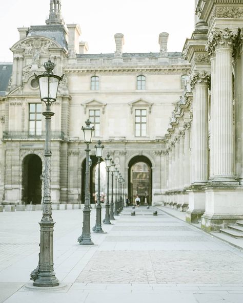 Early light at the @museelouvre on film ❤️ #paris #louvre #thefindlab Paris France Photography, Urban Home Decor, Paris Louvre, Quiet Morning, Turned Art, Decor Large Wall, Lamp Posts, Medium Format Camera, France Photography