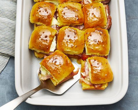 Apricot Brie, Brie Sandwich, Butter Rolls, Ham Sliders, Apricot Recipes, Brie Recipes, Lemon Blueberry Bread, Party Sandwiches, Ham Sandwiches