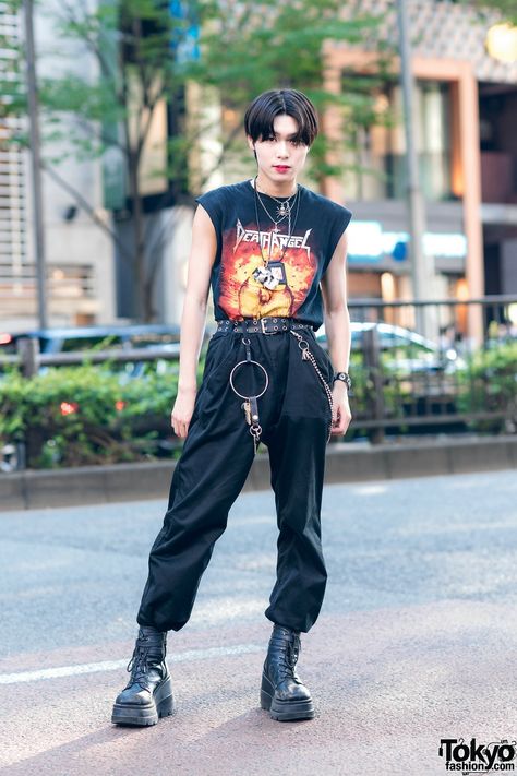 Japanese Fashion Male, Black Punk Rock, Demonia Platforms, Japanese Student, Angel T Shirt, Japan Fashion Street, Spider Necklace, 일본 패션, Alt Outfits