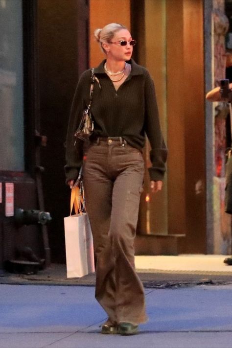 Gigi Hadid Style Outfits, Kendall Jenner Outfits Casual, Gigi Hadid Street Style, Paparazzi Fashion, Gigi Hadid Looks, Gigi Style, Fashion Identity, Gigi Hadid Outfits, Gigi Hadid Style