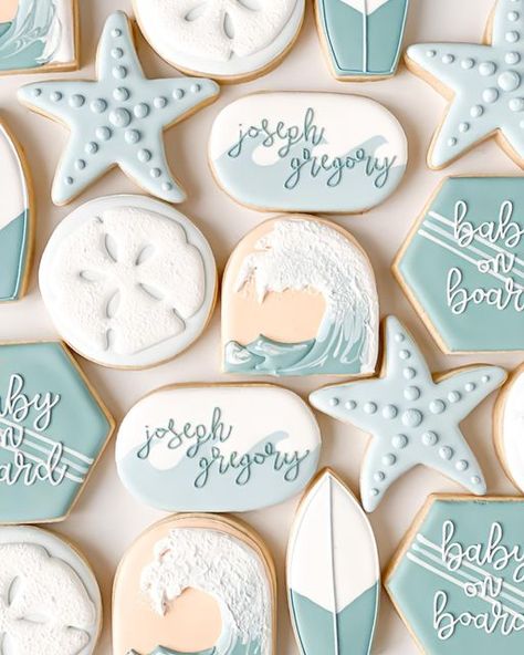 Kelsey Fuhrmann on Instagram: "B A B Y •O N •B O A R D 🌊 . . . #cookiersofinstagram #mncookier #customsugarcookies #customsugarcookiesofinstagram #mnbaker #homebaked #royalicingcookies #babyshowercookies #babyonboardcookies #surfboardcookies #beachcookies" Coastal Cookies Decorated, Wave Cookies Decorated, Surfboard Cookies Decorated, Surf Theme Cookies, Surf Board Cookies, Beach Theme Sugar Cookies, Beach Cookies Royal Icing, Beach Baby Shower Cookies, Beach Decorated Cookies