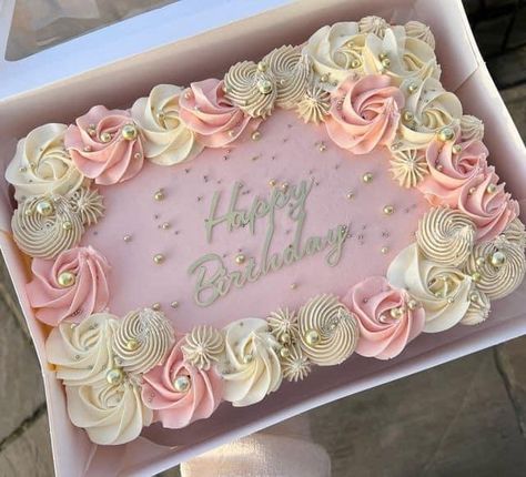 Sheet Cake For Women Birthday, Proud Of You Cake Ideas, Pretty Sheet Cake Ideas, Decorative Sheet Cakes, Cute Square Cake Ideas, 18th Birthday Sheet Cake Ideas, Aesthetic Rectangle Cake, Birthday Cake Sheet Cake Ideas, Pretty Sheet Cakes For Women