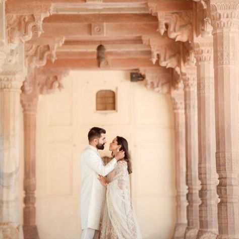 "Enchanting Love Amidst Majestic Grandeur: Capturing Eternal Romance at Amer Fort, Jaipur"
.
.
.
.



#amerfort #memoirsphotographyjaipur #preweddingshoot #bridegroom #jaipur #trending #instagram #pins #pinterest Amer Fort Jaipur, Amer Fort, Wedding Photoshoot Poses, Couple Pose, Wedding Couple Poses Photography, Poses Photography, Wedding Couple Poses, Prewedding Photography, Couple Photography Poses