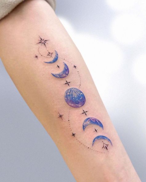 Star Sleeve Tattoo, Blue Moon Tattoo, Moon Star Tattoo, Celestial Tattoo, Moon Phases Tattoo, Finger Tattoo Designs, Moon Tattoo Designs, Phases Of The Moon, Elegant Tattoos