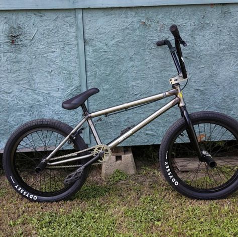 Bmx Gear, Bmx Brands, Best Bmx, Bmx Frames, Bmx Parts, Bmx Bicycle, Bike Ideas, Bike Photography, Bmx Bike