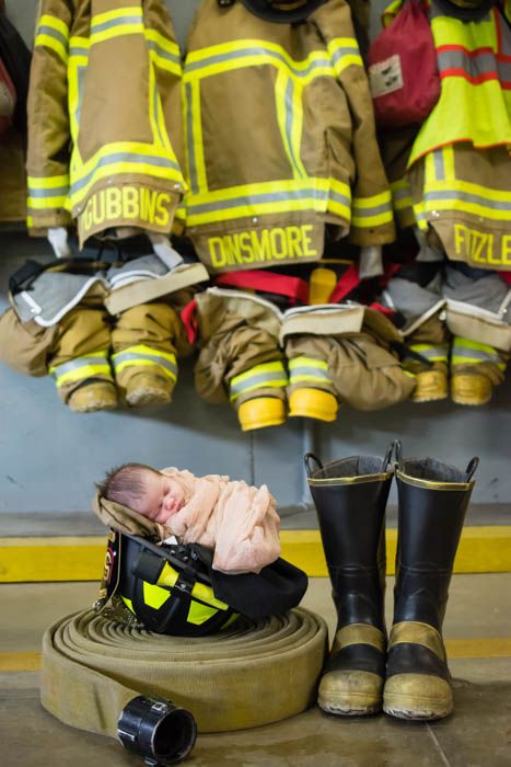 Firefighter Baby Showers, Newborn Photos Boy, Firefighter Baby, Trendy Baby Nursery, Newborn Baby Photoshoot, Newborn Shoot, Fire Fighter, Newborn Family, Children Images