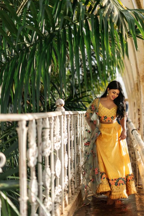 Lehenga Photoshoot Poses Outdoor, Lehenga Photoshoot, Mustard Lehenga, Kerala Dress, Long Skirt Top Designs, Anarkali Lehenga, Indian Wedding Outfit, Saree Poses, Lehenga Online