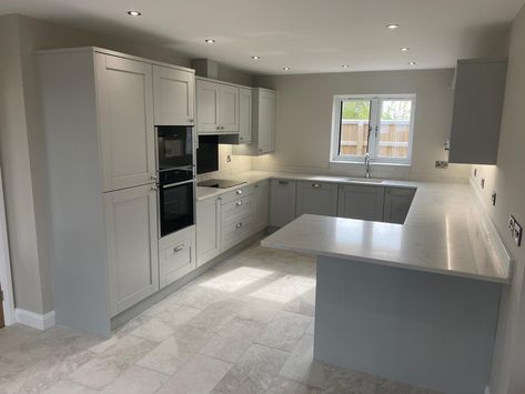 Light Grey Shaker Kitchen Ideas, Small Grey Kitchen Ideas, Pale Grey Shaker Kitchen, Kitchen Worktop To Go With Light Grey Units, Grey Shaker Kitchen Ideas, Light Grey Kitchen White Worktop, Pale Grey Kitchen, Kitchen Ideas Grey, Lerhyttan Light Grey