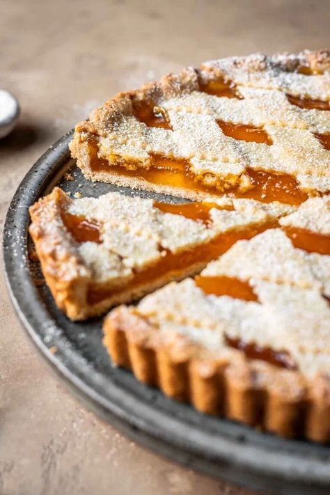 Linzer Torte Recipe, Tart Crust Recipe, Crostata Recipe, Fruit Tart Recipe, International Desserts, Jam Tarts, Fruity Cake, Apricot Jam, Homemade Jam