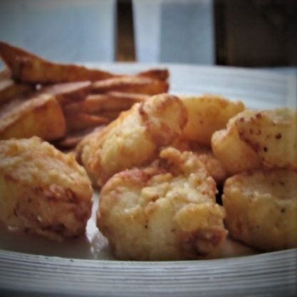 These were always a treat for us growing up... My mom loved her seafood, and this one was such a TREAT! Breaded Scallops Recipe, Deep Fried Scallops, Fried Scallops Recipe, Teppanyaki Recipe, Bay Scallop Recipes, Tuna Patties Easy, Seafood Scallops, Fried Seafood, Fried Scallops