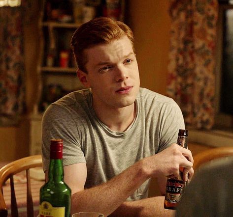 Irvine Welsh, Shameless Characters, Ian Gallagher, Ian Shameless, Shameless Tv Show, Arthur Weasley, Carl Gallagher, Ian And Mickey, Mickey And Ian