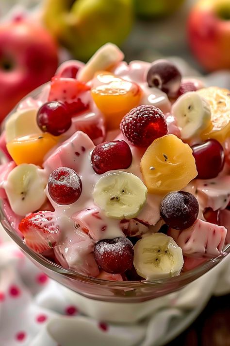 Strawberry Grape Salad, Delicious Fruit Salad Recipes, Sweet Fruit Salad, The Best Fruit Salad, Thanksgiving Appetizers Fruit, Classic Fruit Salad, Fruit Salad With Pie Filling, Recipe For Fruit Salad, Pioneer Woman Fruit Salad