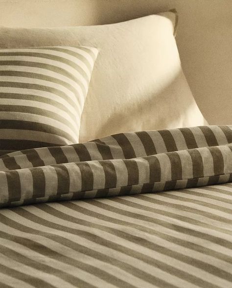 STRIPED COTTON LINEN DUVET COVER Cottage Core Home Decor, Cottage Core Home, Linen Duvet Cover, Linen Bedroom, Style Deco, Linen Duvet Covers, Linen Duvet, Linen Pillow Cases, Dream Bedroom