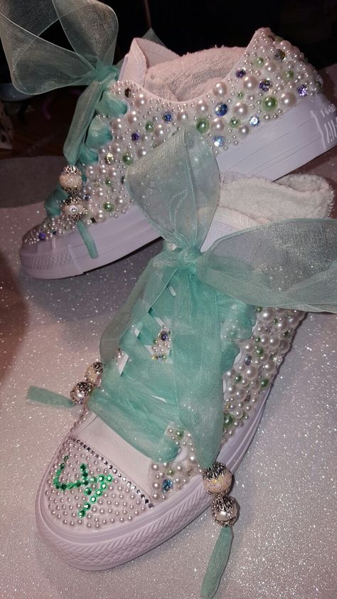 Beaded Shoes Diy, Decorating Tennis Shoes Diy, Quinceanera Tennis Shoes, Quinceanera Shoes Sneakers & Athletic, Diy Pearl Sneakers, Converse Shoes Beads, Diy Pearl Tennis Shoes, Blinged Out Converse For Wedding, Little Mermaid Shoes