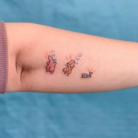 Tattoo Colorful Minimalist, Matching Spongebob Tattoos, Tattoos Ladybug, Tattoos Hummingbird, Tattoos Dragonfly, Bff Tattoos Matching, Peacock Tattoos, Spongebob Tattoo, Hummingbird Tattoos