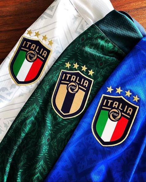 Hicks Und Astrid, Italian Soccer Team, Italy Jersey, Football Italy, Italy Team, Italy National Football Team, Juventus Wallpapers, Italy Soccer, Italian Football