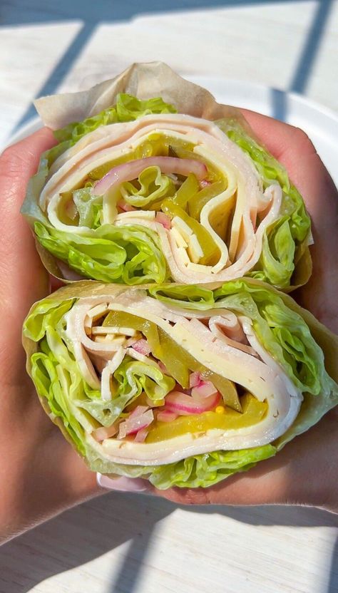 Lettuce Wrap Sloppy Joe Lettuce Wraps, Lettuce Wrap Aesthetic, Lettuce Wrapped Sandwiches, Lettuce Wrap Sandwich Ideas, Romaine Hearts Recipes Lettuce Wraps, Hamburger Lettuce Wraps, Healthy Food Ideas Easy, Lettuce Roll Ups, Lettuce Wrap Ideas