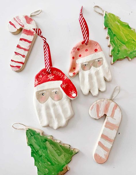 Easy Ornaments to Make With Kids and Toddlers - A Beautiful Mess Diy Clay Christmas Ornaments, Diy Clay Christmas, Toddler Ornaments, Clay Christmas Ornaments, Christmas Ornaments Diy Kids, Make Your Own Clay, Easy Ornaments, Easy Holidays Crafts, Kids Clay